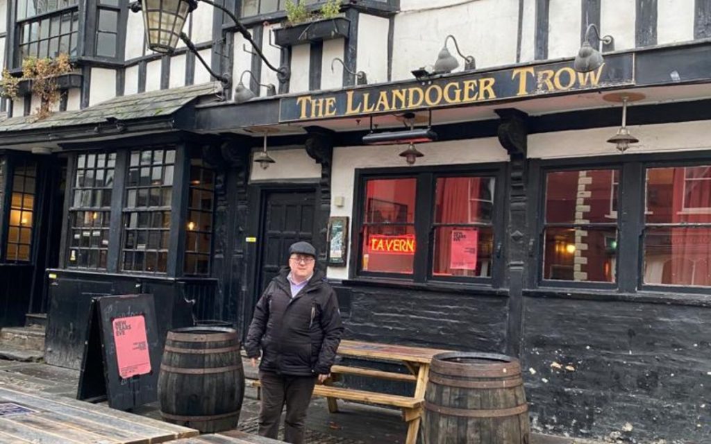 Llandoger Trow: Bristol's Haunted Pirate Pub 2 Llandoger Trow: Bristol's Haunted Pirate Pub 1